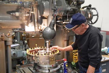 TurbineAero Staff Repairing APU